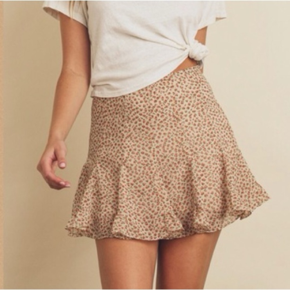 floral mini skirt